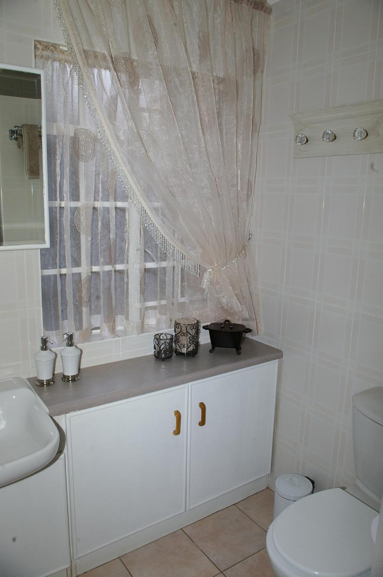 Anne'S Place Potchefstroom Zimmer foto