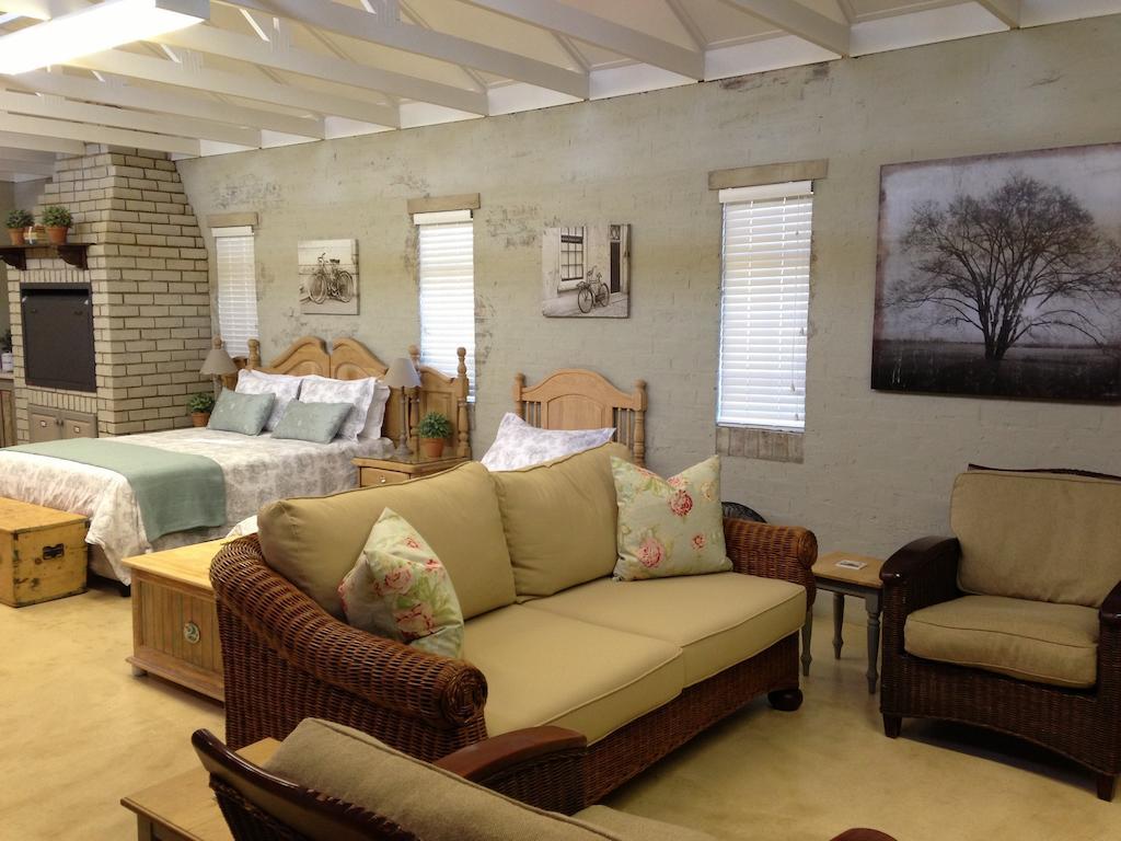 Anne'S Place Potchefstroom Zimmer foto